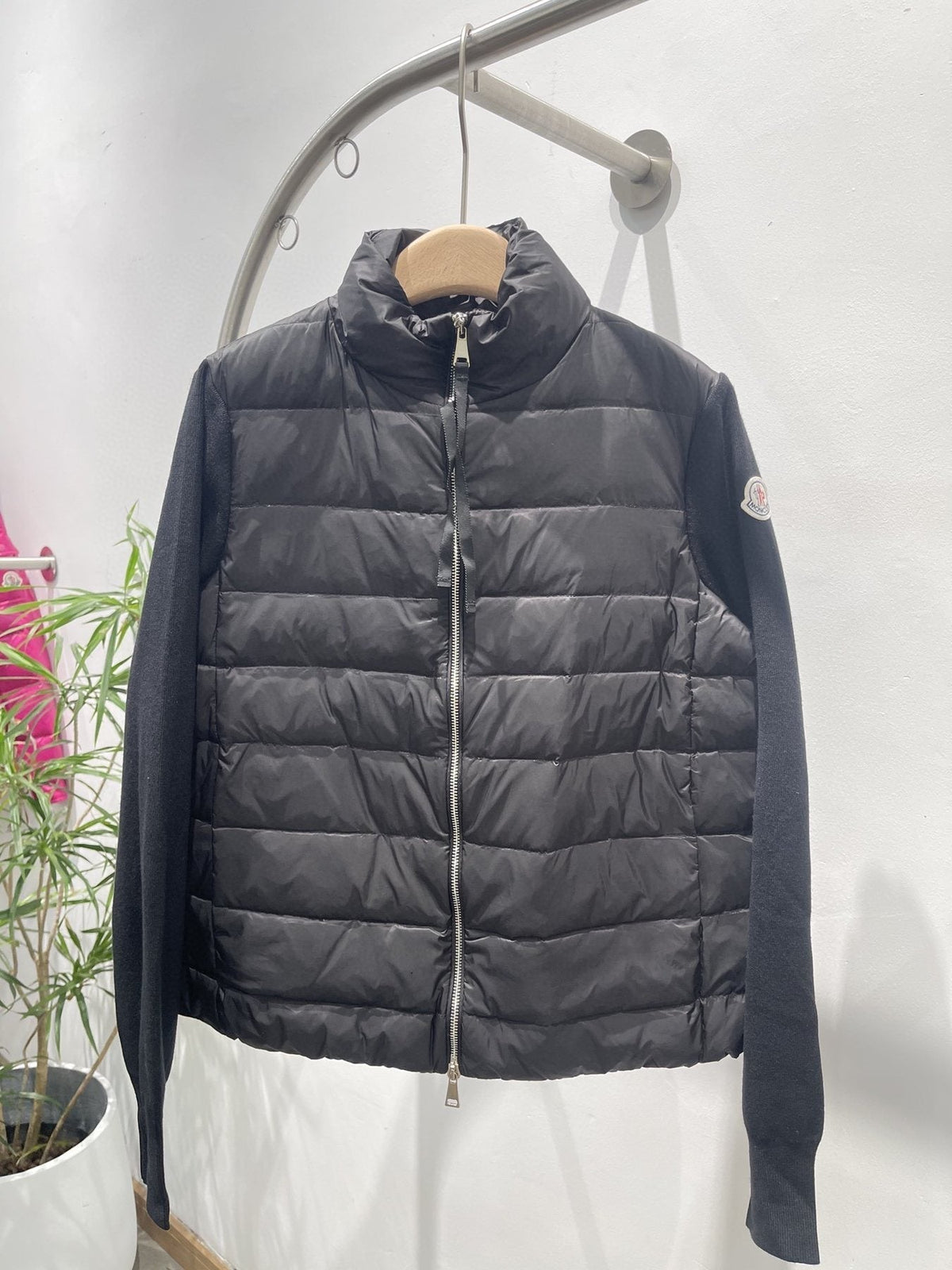 Moncler Quilted Knit-Sleeve Down Jacket