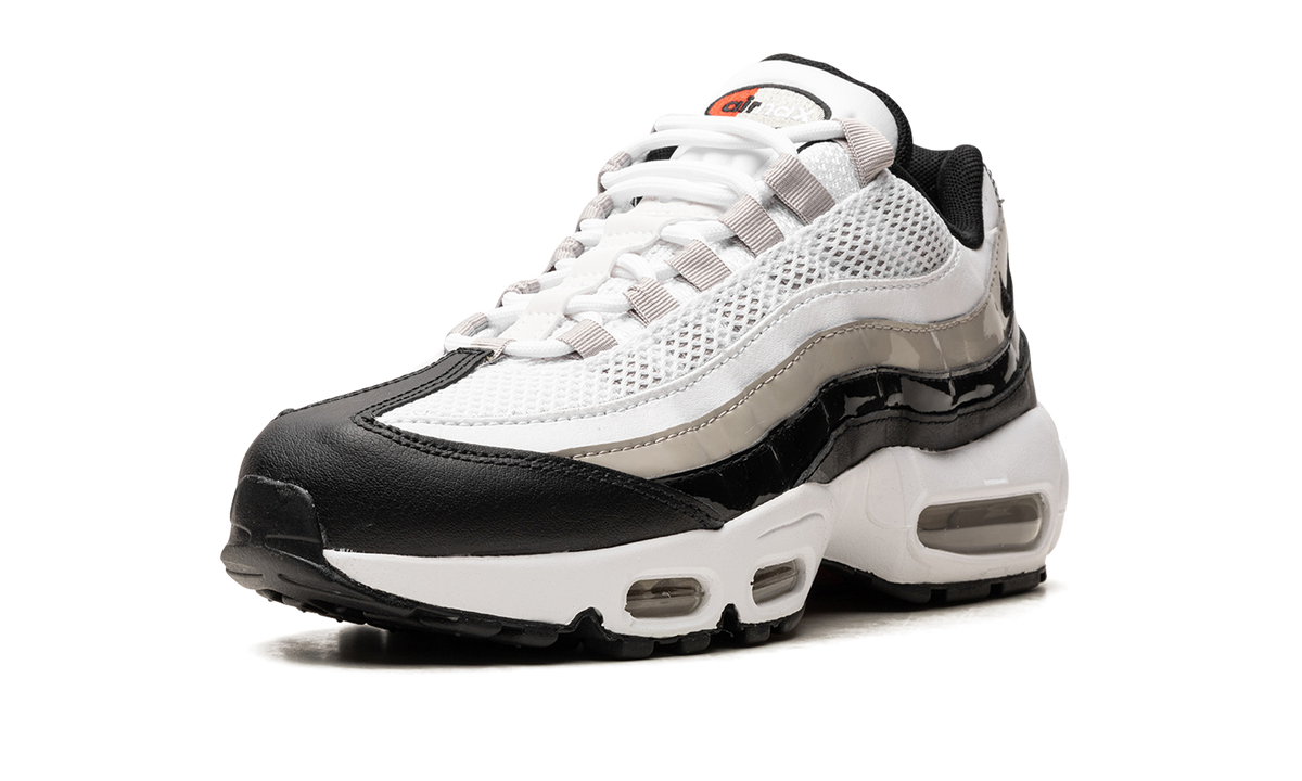 AIR MAX 95 WMNS "Light Iron Ore / Black Patent" DR2550 100